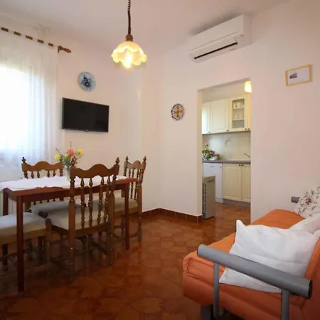 In Porec/istrien 10416 Appartement *